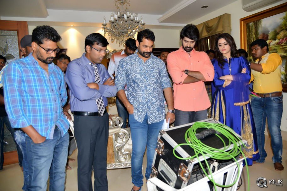 Meelo Evaru Koteeswarudu